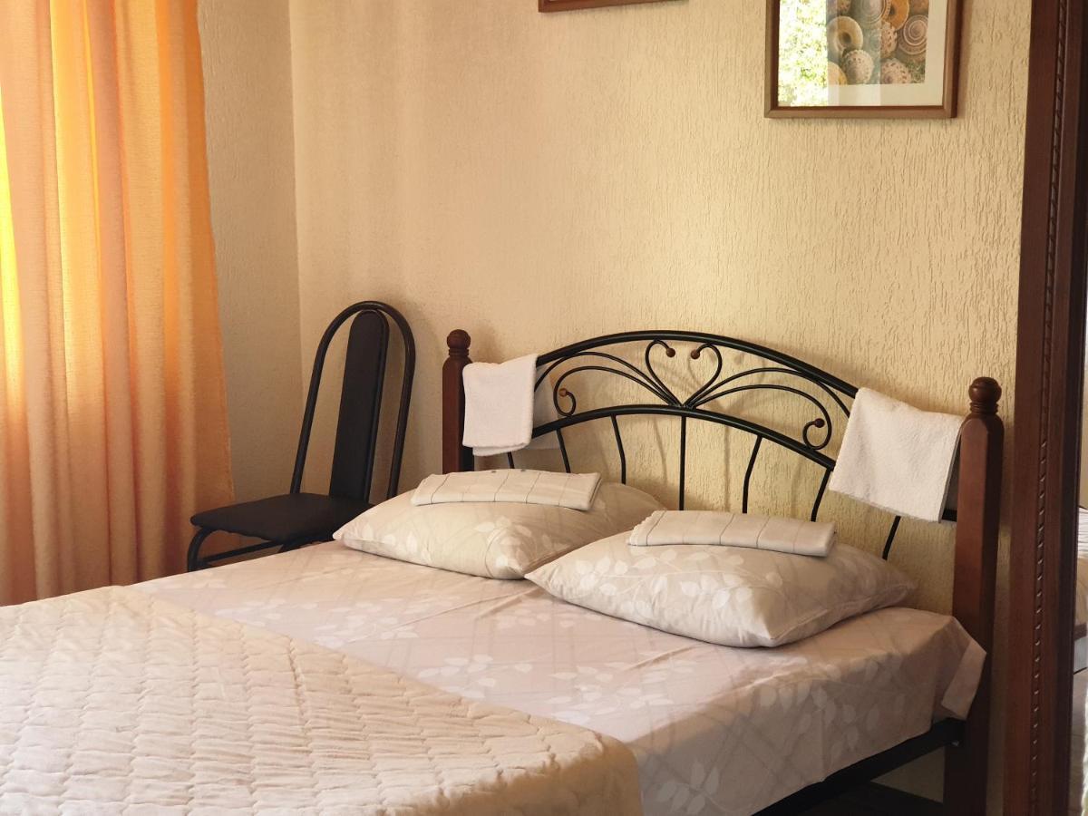 Guest House Lykhny กากรา ภายนอก รูปภาพ